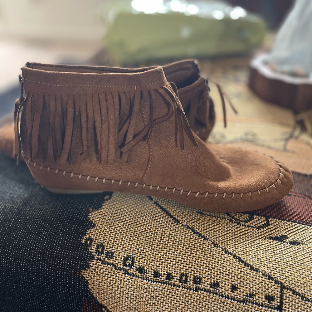Fringed Brown Moccasin Boots